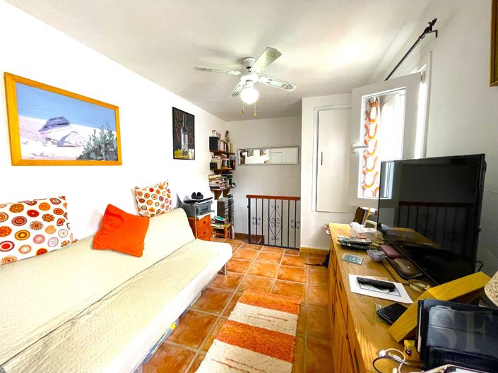 Image No.14-2 Bed Townhouse for sale