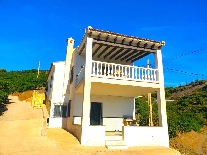 Image No.2-Villa de 4 chambres à vendre à Algarrobo