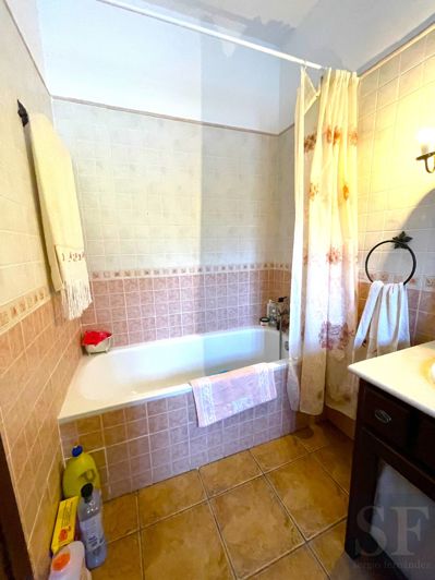 Image No.10-3 Bed Villa for sale