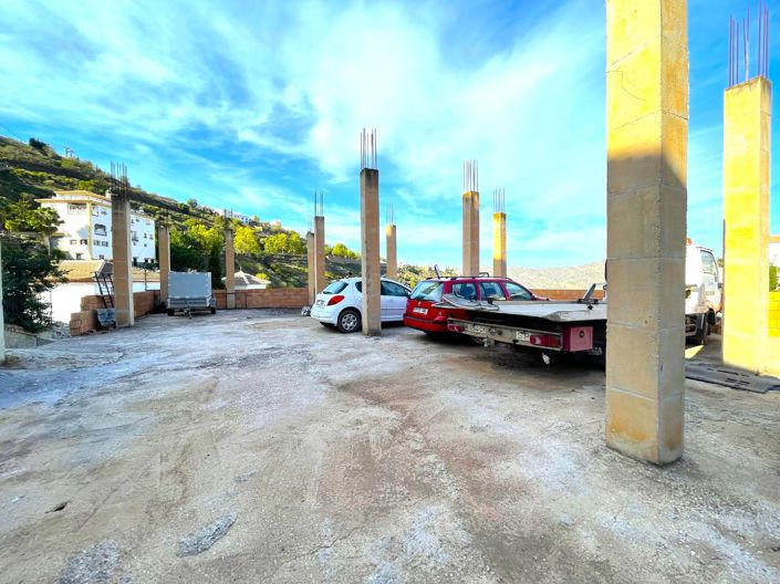 Image No.2-Townhouse for sale