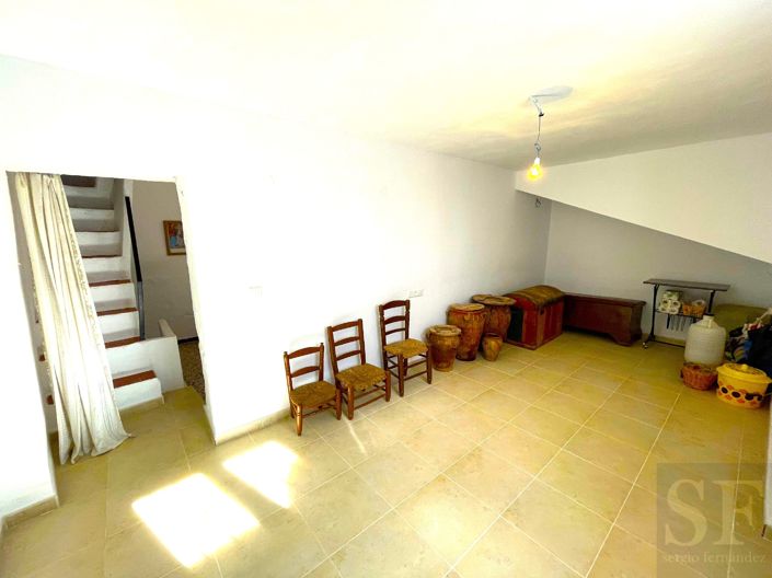 Image No.14-4 Bed Townhouse for sale