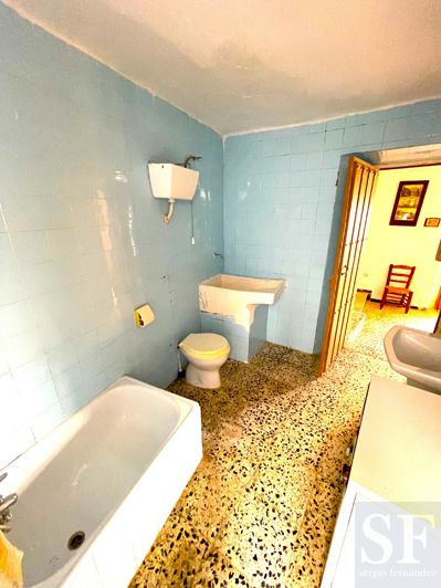 Image No.7-4 Bed Townhouse for sale