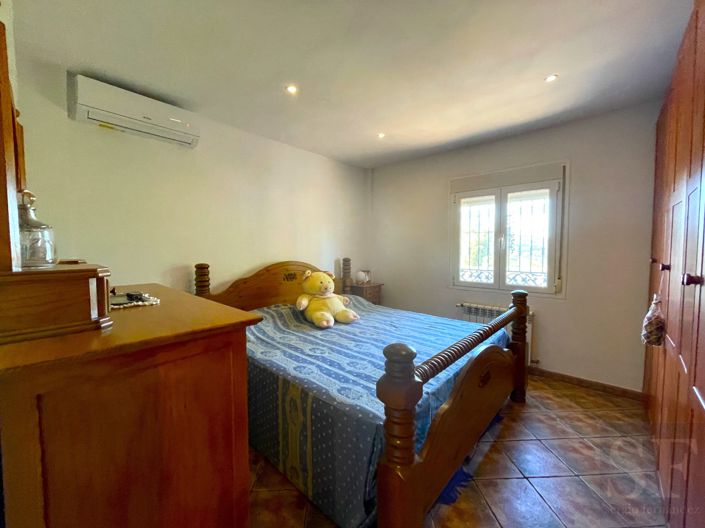 Image No.12-4 Bed Villa for sale