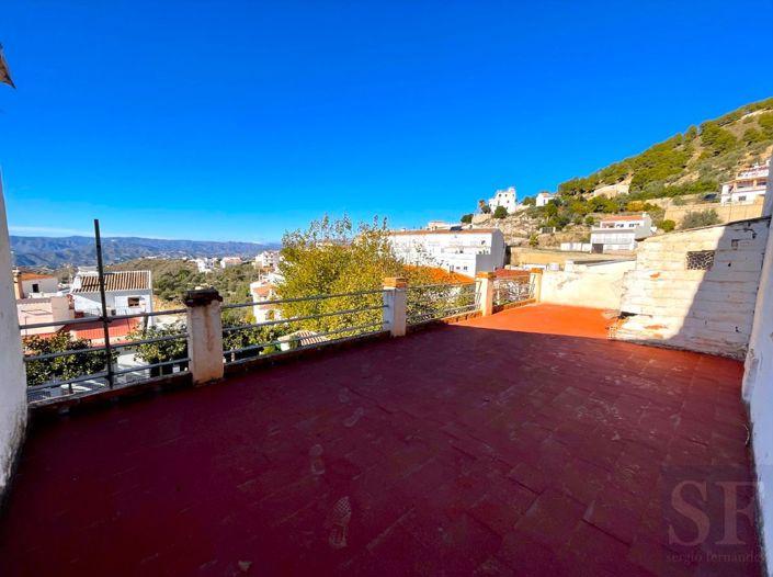 Image No.14-5 Bed Townhouse for sale