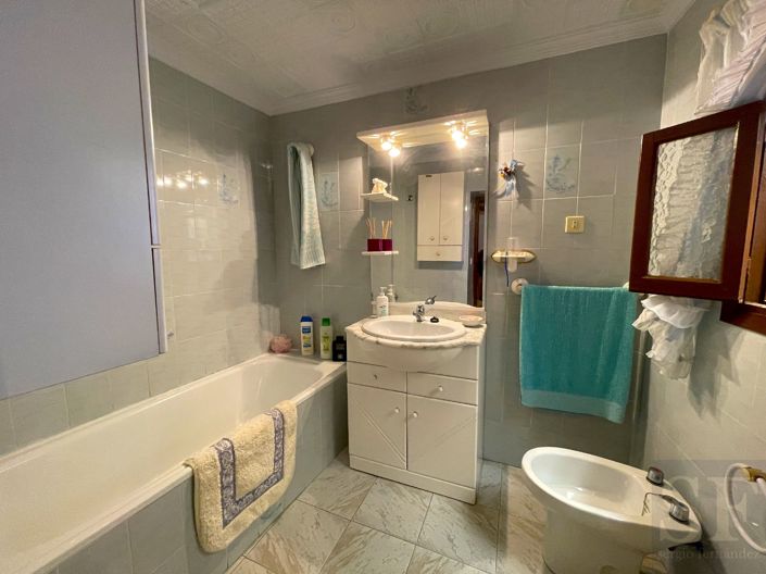 Image No.8-Maison de ville de 3 chambres à vendre à Sayalonga