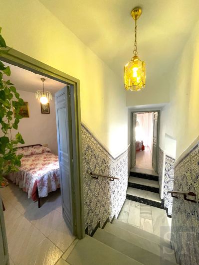 Image No.10-3 Bed Townhouse for sale