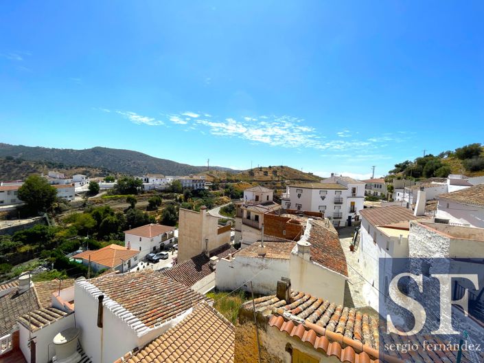 Image No.18-3 Bed Townhouse for sale