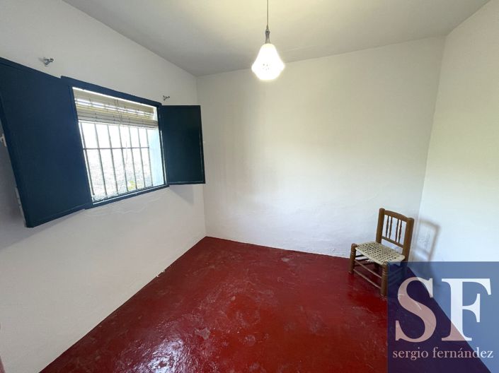 Image No.16-5 Bed Townhouse for sale