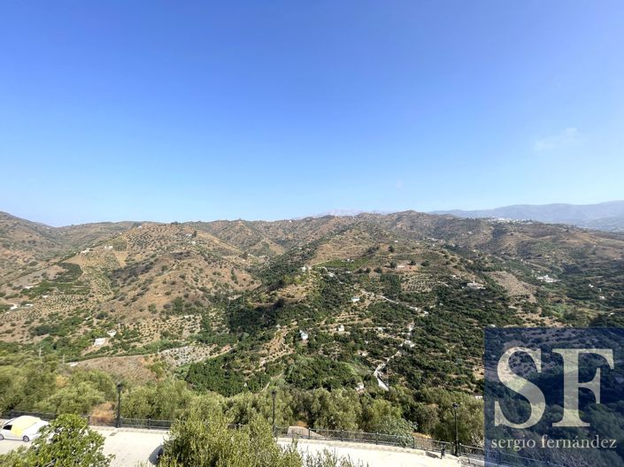 Image No.20-5 Bed Townhouse for sale