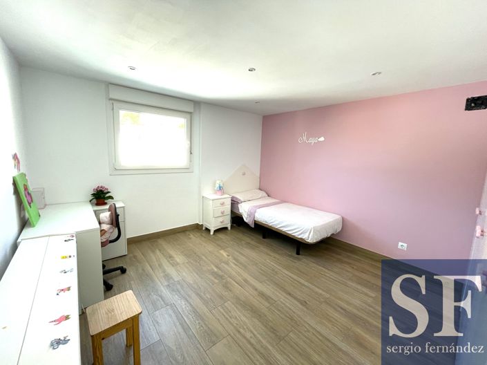 Image No.4-4 Bed Townhouse for sale