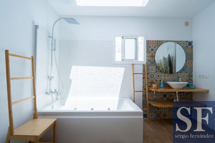 Image No.13-4 Bed Townhouse for sale