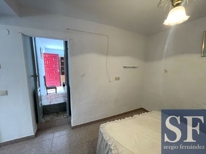 Image No.15-3 Bed Townhouse for sale