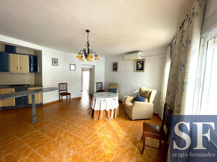 Image No.8-3 Bed Townhouse for sale