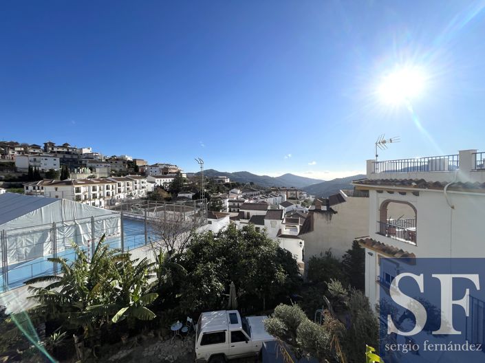 Image No.13-2 Bed Townhouse for sale