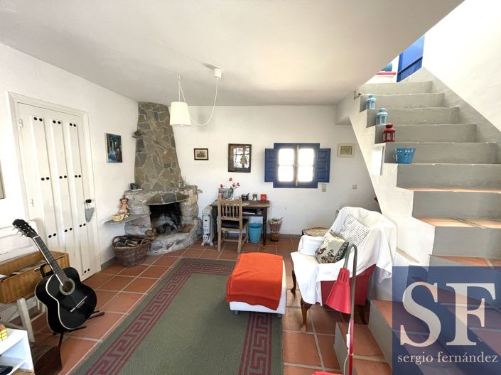 Image No.6-2 Bed Townhouse for sale