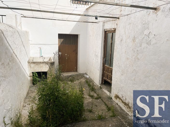 Image No.13-3 Bed Townhouse for sale