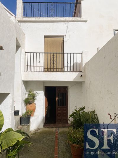 Image No.9-3 Bed Townhouse for sale