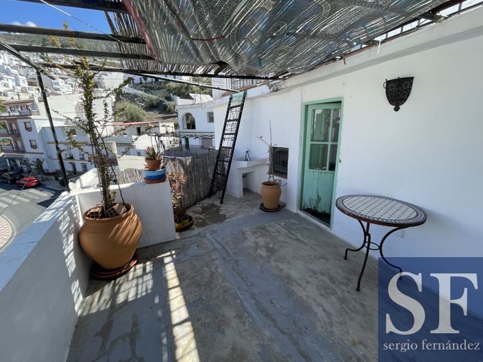 Image No.11-3 Bed Townhouse for sale