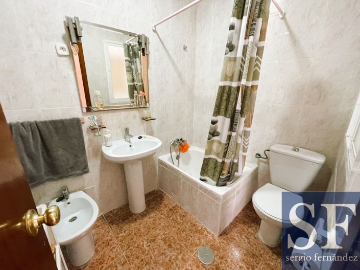 Image No.11-2 Bed Townhouse for sale