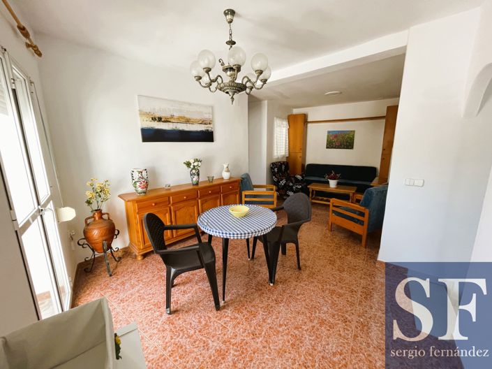 Image No.12-2 Bed Townhouse for sale