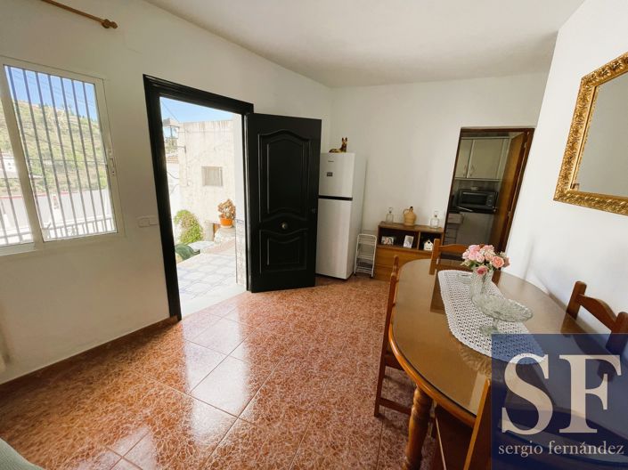 Image No.2-2 Bed Townhouse for sale