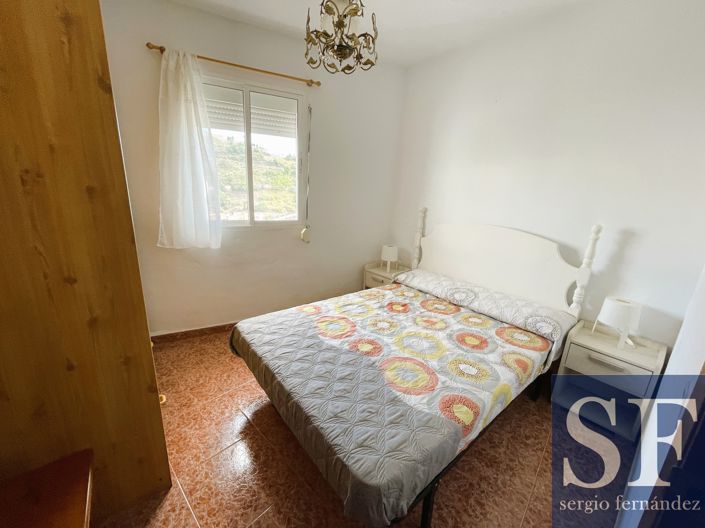 Image No.8-2 Bed Townhouse for sale