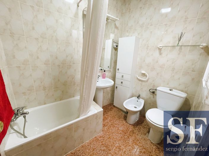 Image No.9-2 Bed Townhouse for sale