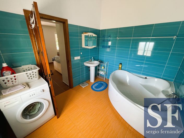 Image No.10-3 Bed Villa for sale