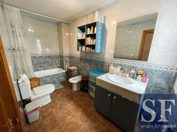 Image No.15-3 Bed Apartment for sale