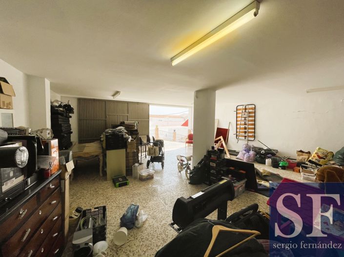 Image No.13-3 Bed Townhouse for sale