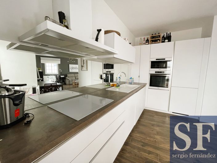 Image No.6-3 Bed Townhouse for sale