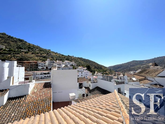 Image No.17-3 Bed Apartment for sale