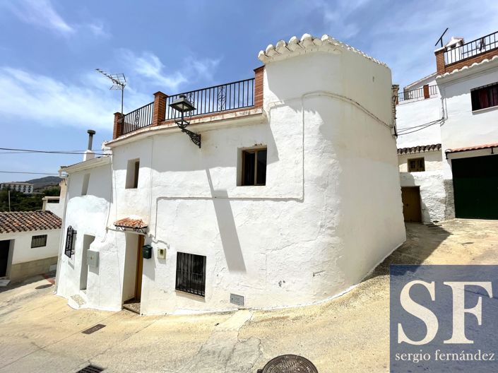 Image No.1-2 Bed Townhouse for sale