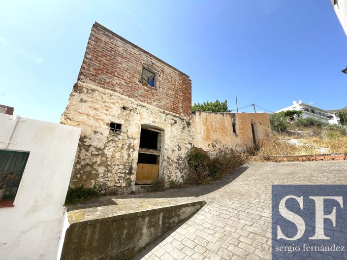 Image No.1-Townhouse for sale