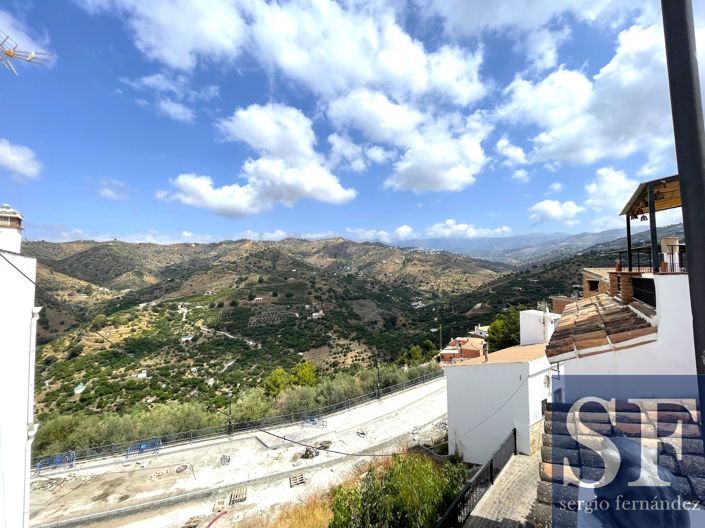 Image No.15-2 Bed Townhouse for sale