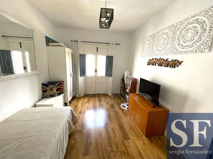 Image No.4-2 Bed Townhouse for sale