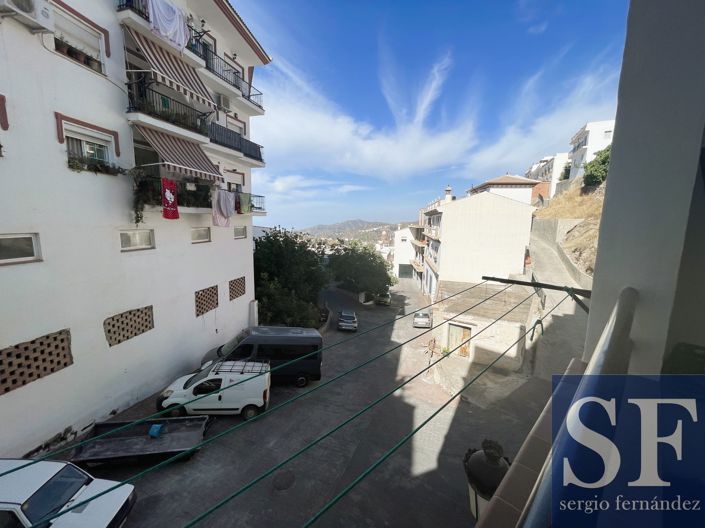 Image No.16-4 Bed Townhouse for sale