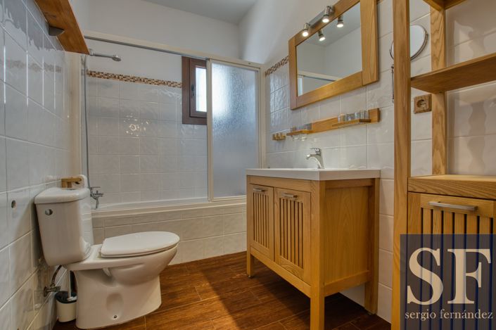 Image No.13-2 Bed Villa for sale