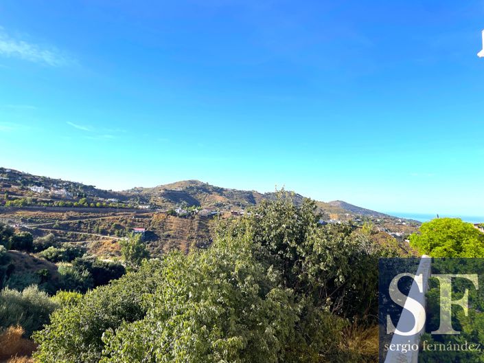 Image No.18-3 Bed Apartment for sale