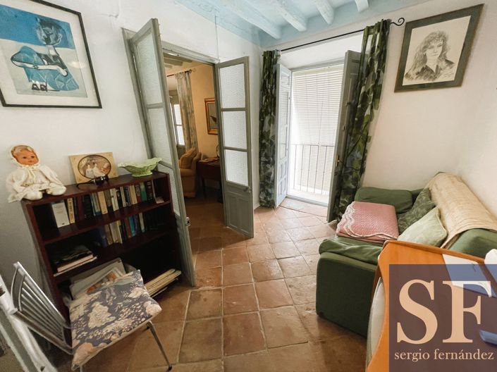 Image No.11-5 Bed Townhouse for sale