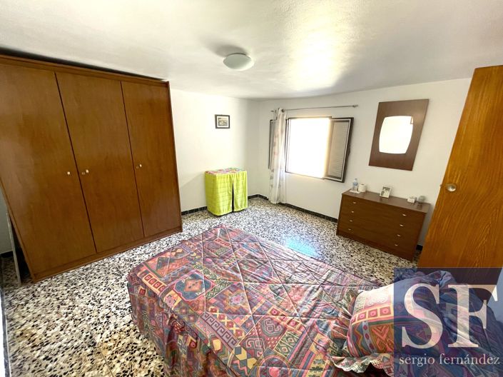 Image No.10-2 Bed Townhouse for sale