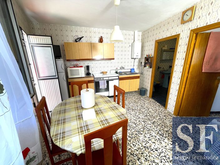 Image No.4-2 Bed Townhouse for sale