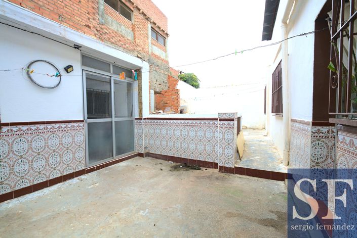 Image No.10-4 Bed Townhouse for sale