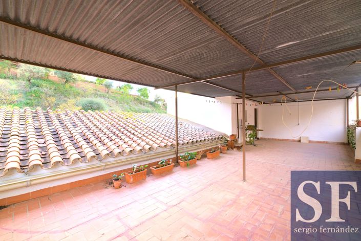 Image No.11-4 Bed Townhouse for sale