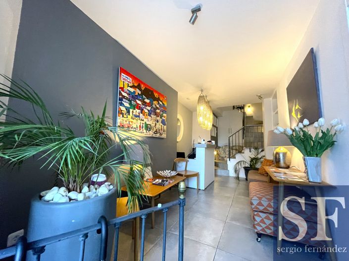 Image No.2-5 Bed Townhouse for sale