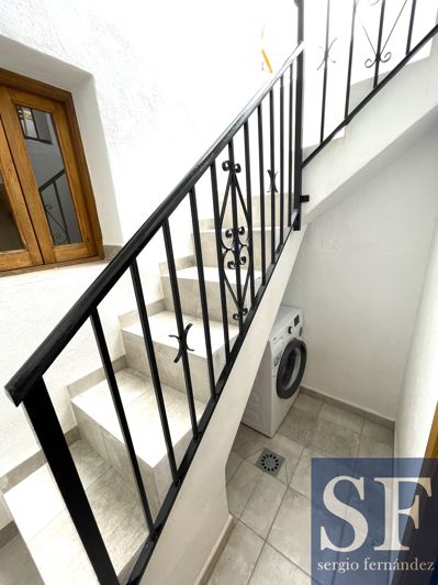 Image No.15-2 Bed Townhouse for sale