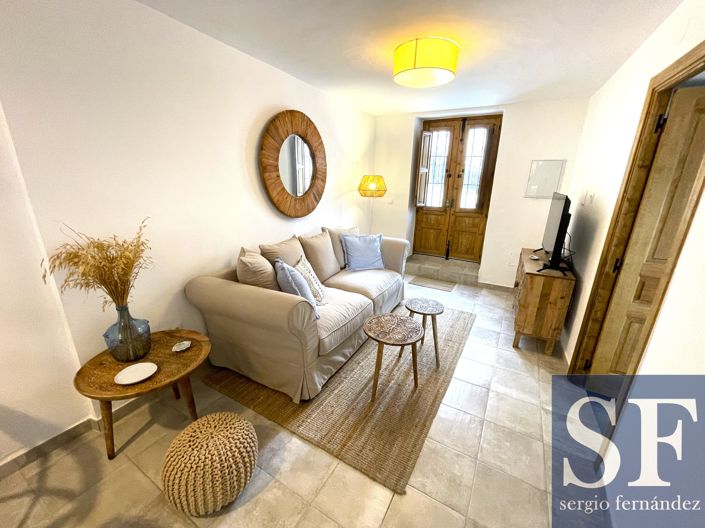 Image No.4-2 Bed Townhouse for sale