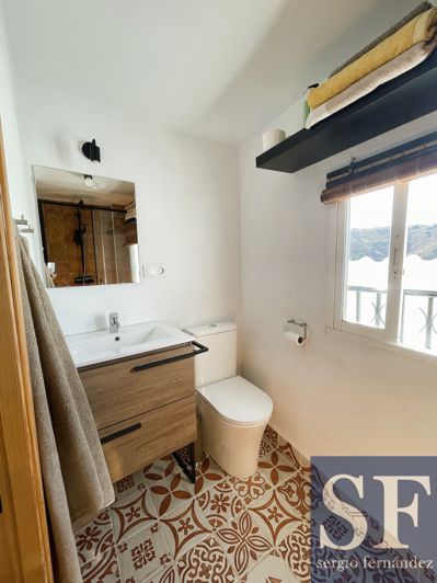 Image No.10-2 Bed Townhouse for sale