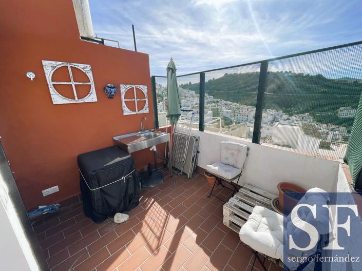 Image No.13-2 Bed Townhouse for sale