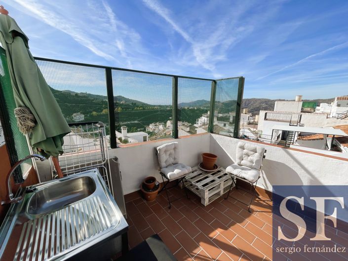 Image No.14-2 Bed Townhouse for sale